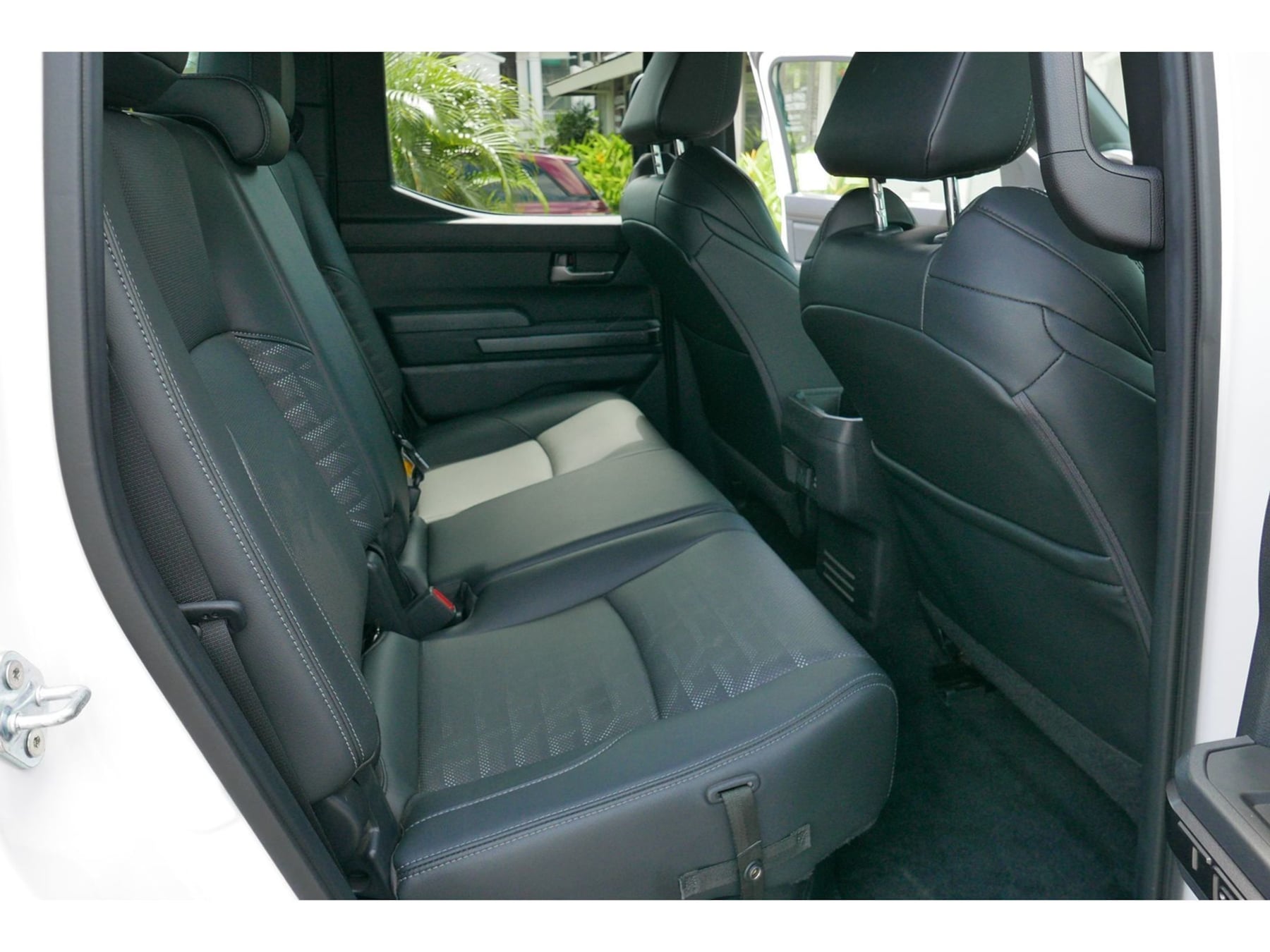 Toyota Tacoma photo 5