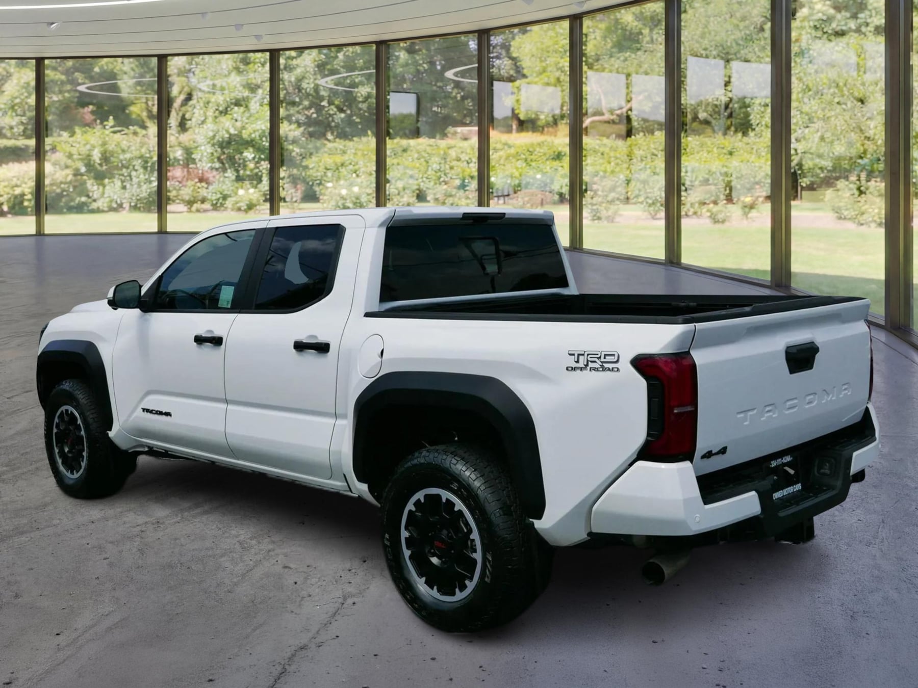 Toyota Tacoma photo 25