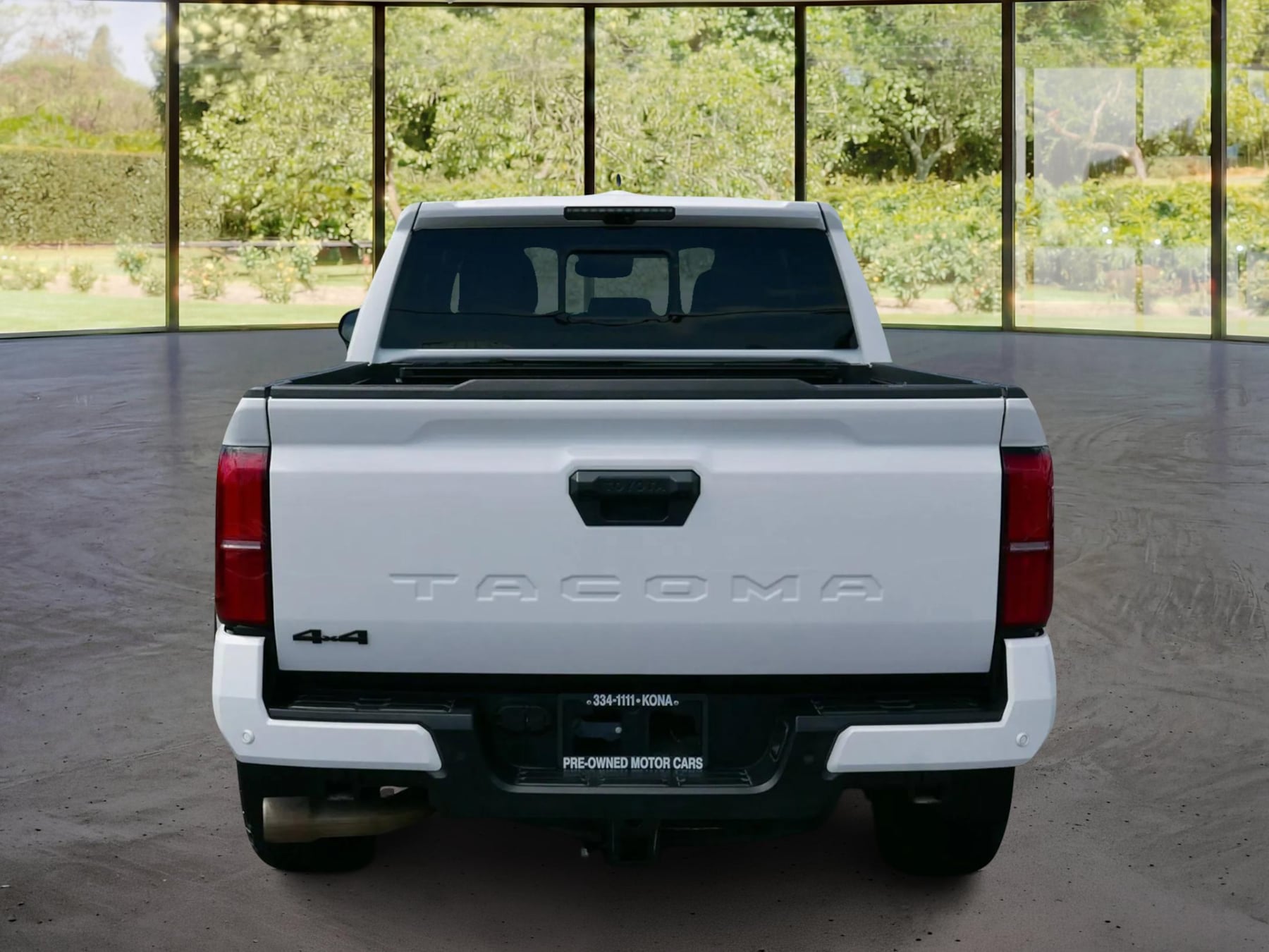 Toyota Tacoma photo 24