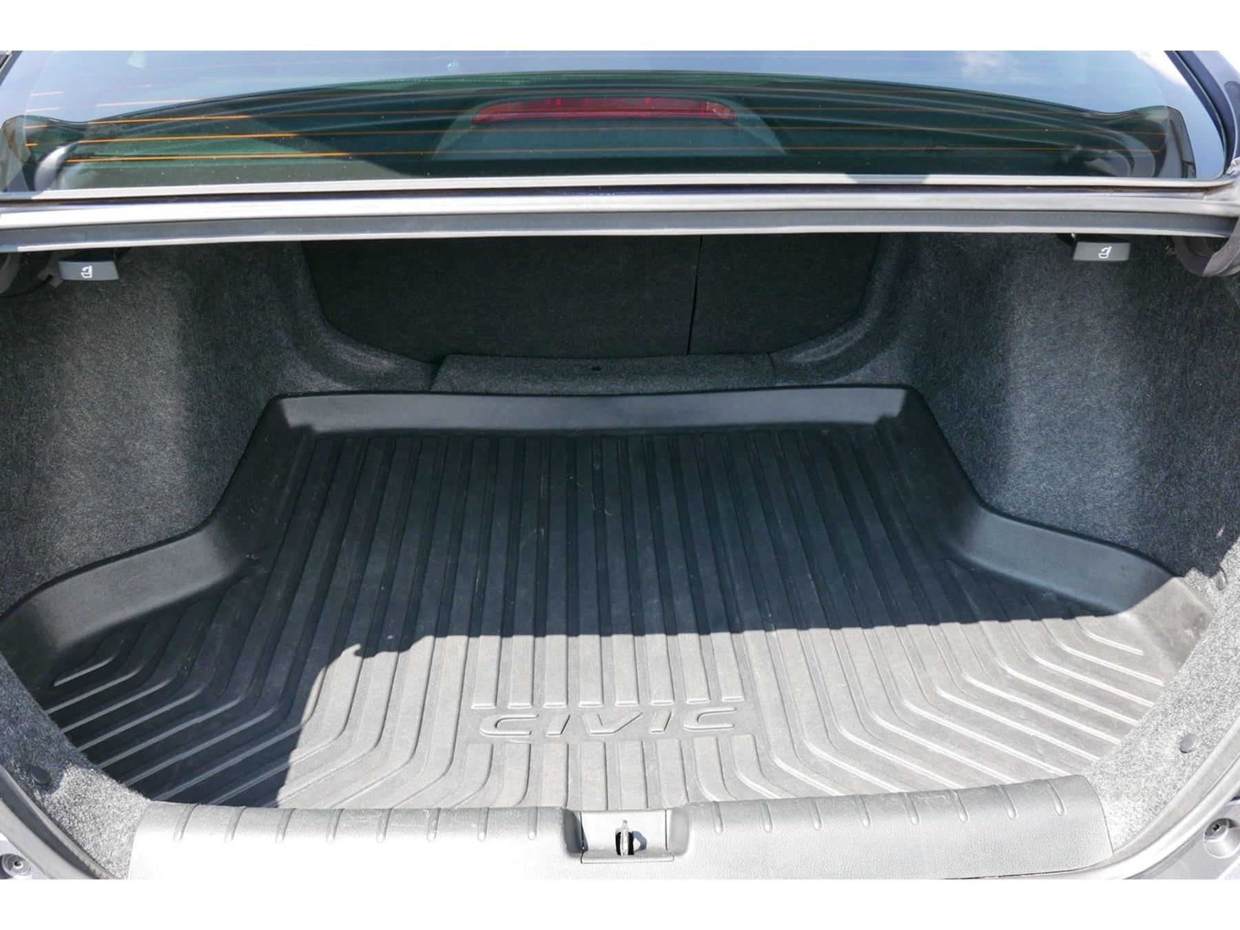 Photo 6 of this Honda Civic Sedan
