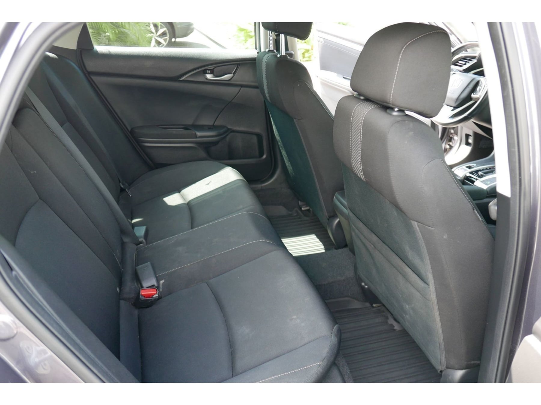 Photo 5 of this Honda Civic Sedan
