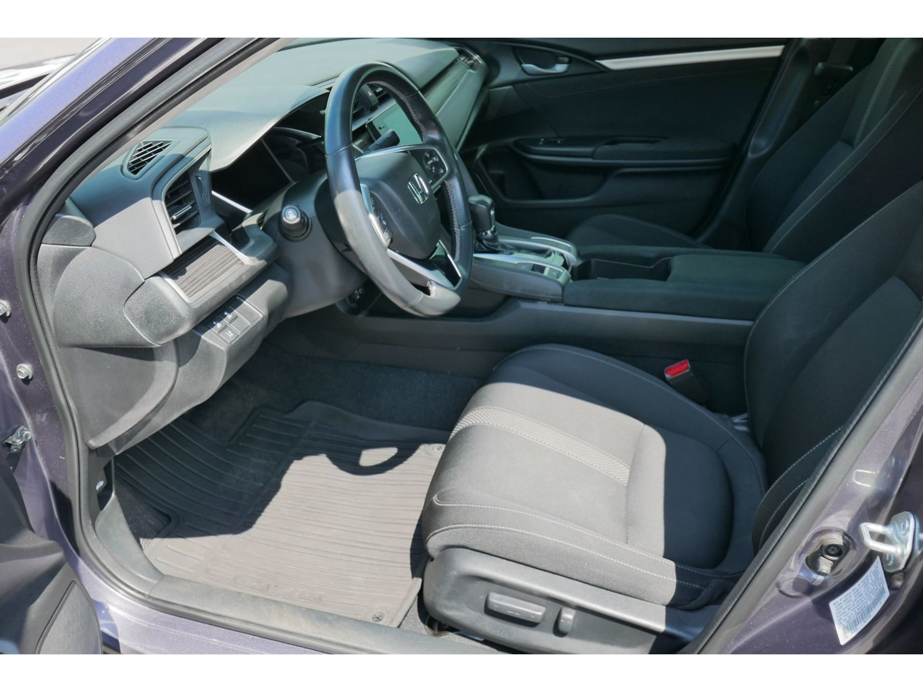 Photo 2 of this Honda Civic Sedan