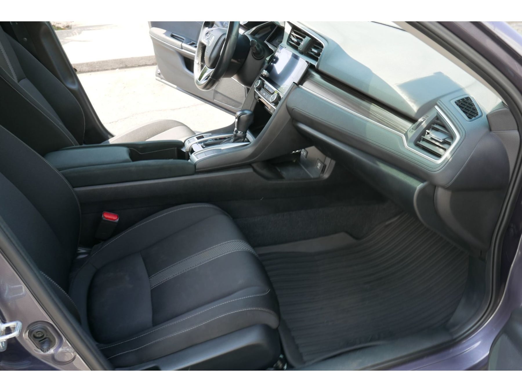 Photo 4 of this Honda Civic Sedan
