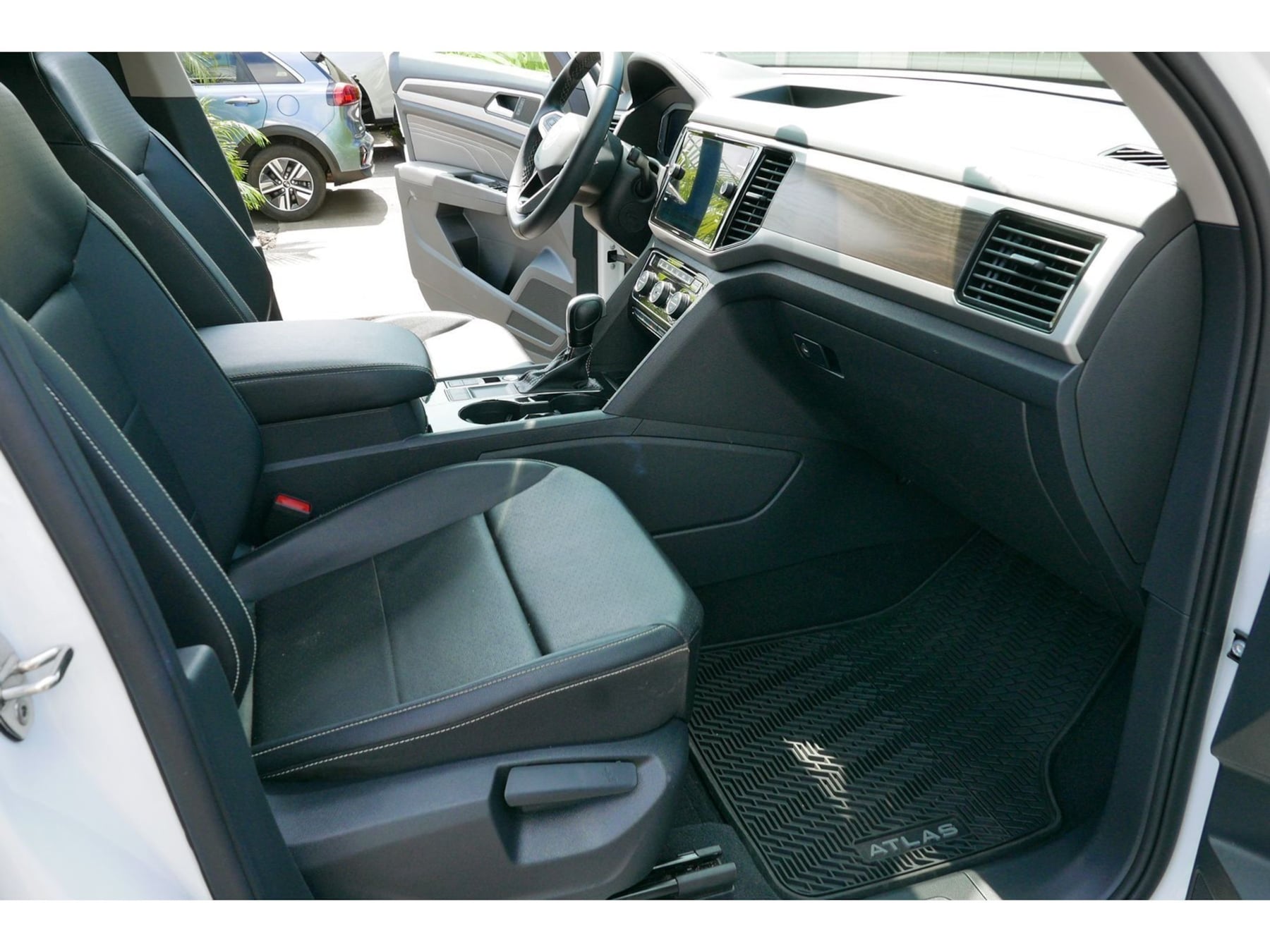 Volkswagen Atlas photo 4