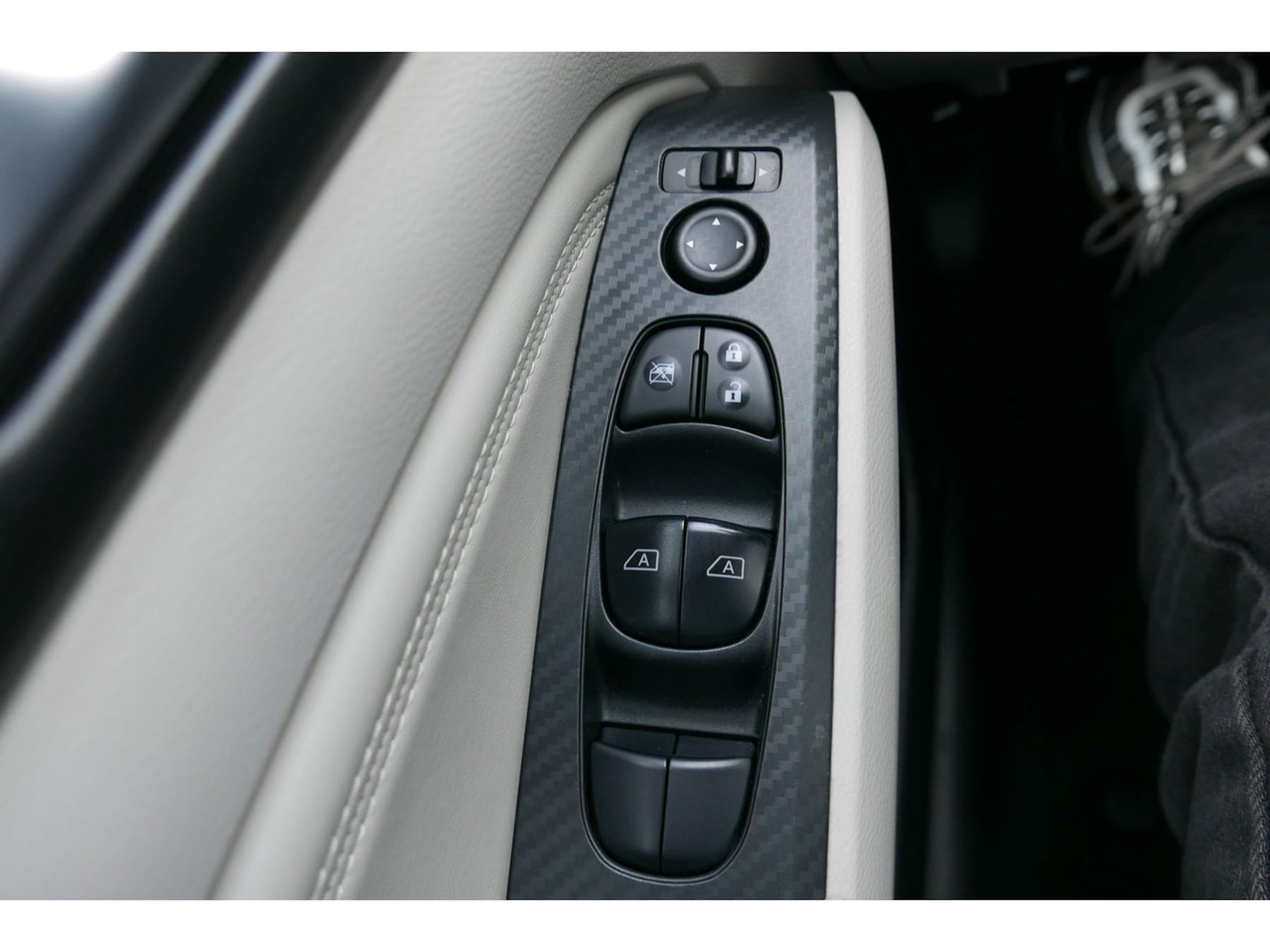 Nissan Altima photo 9