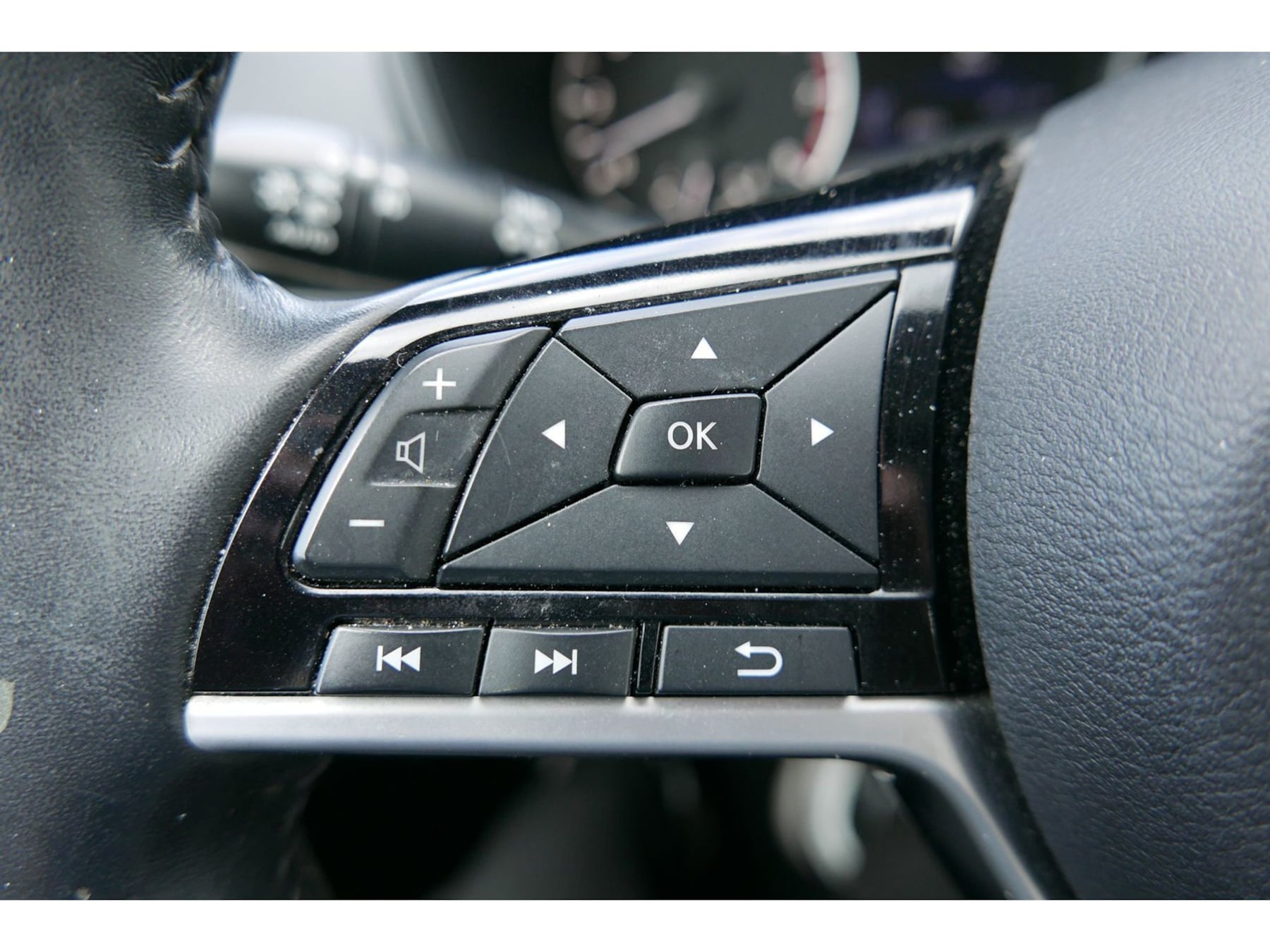 Nissan Altima photo 11