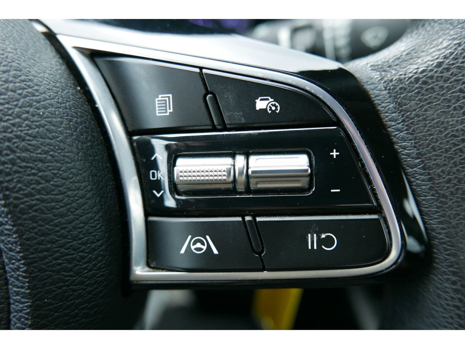 Photo 12 of this Kia Forte
