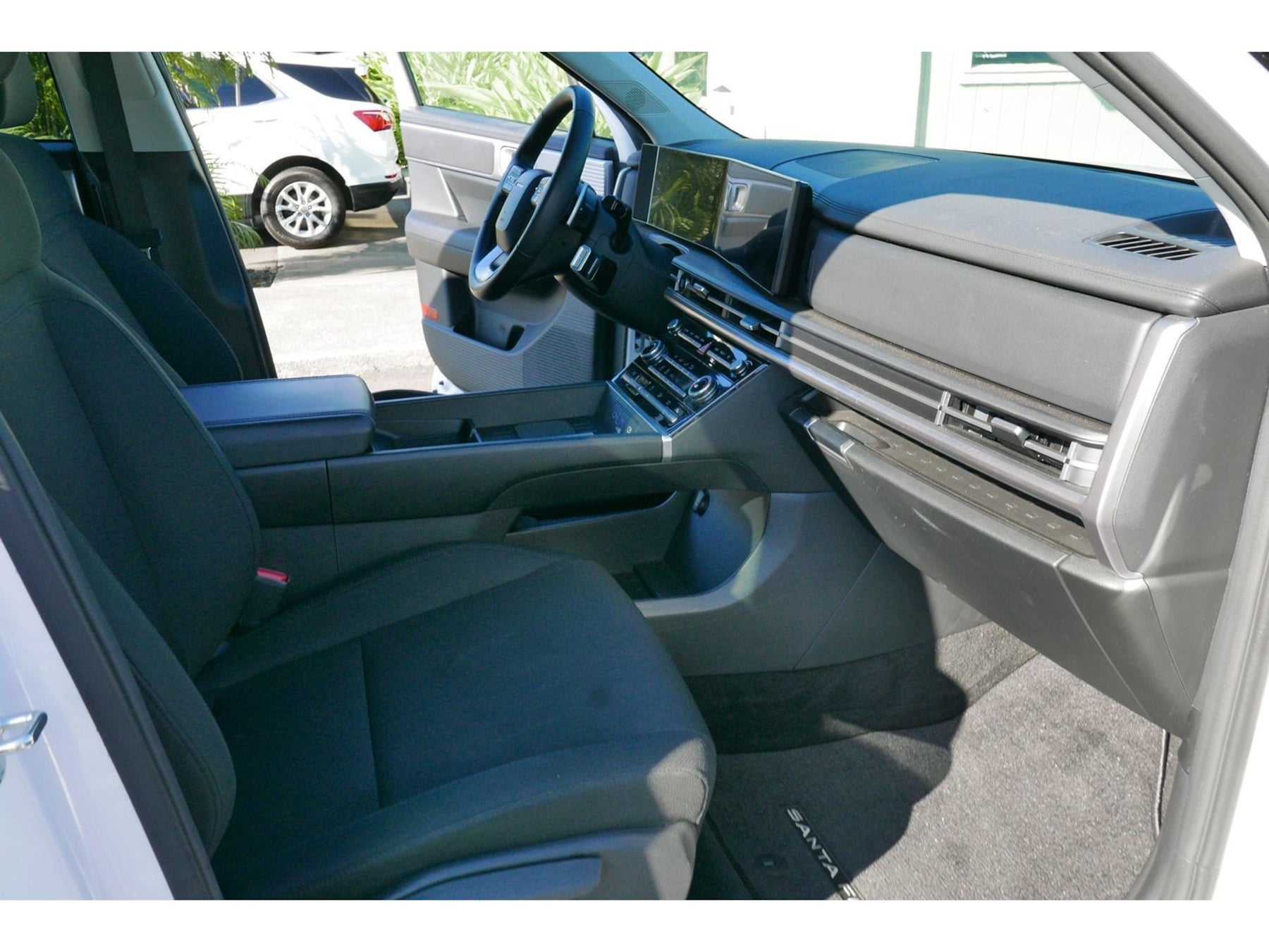 Photo 4 of this Hyundai Santa Fe