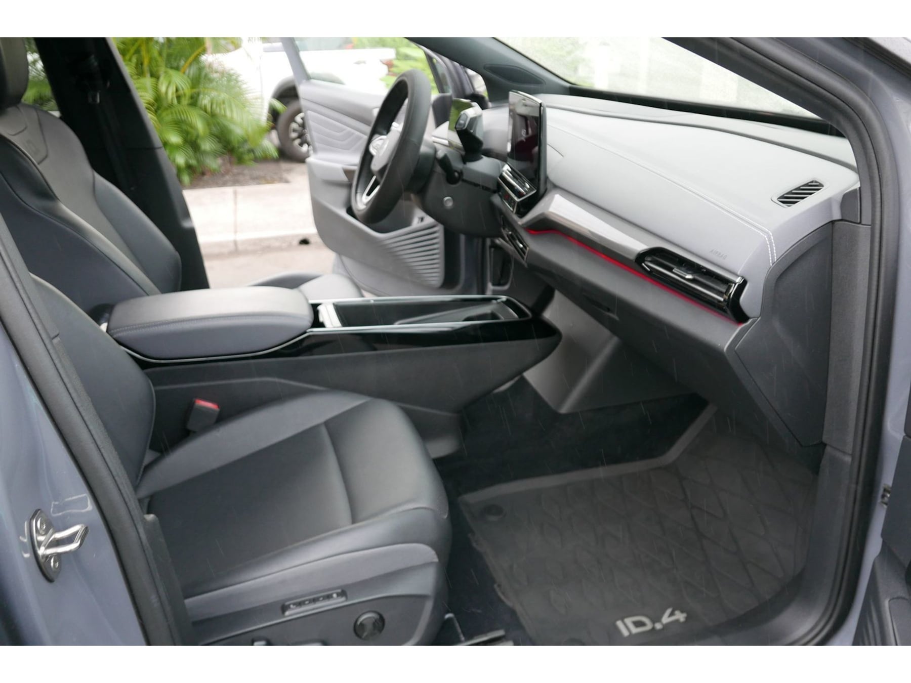 Photo 4 of this Volkswagen ID.4