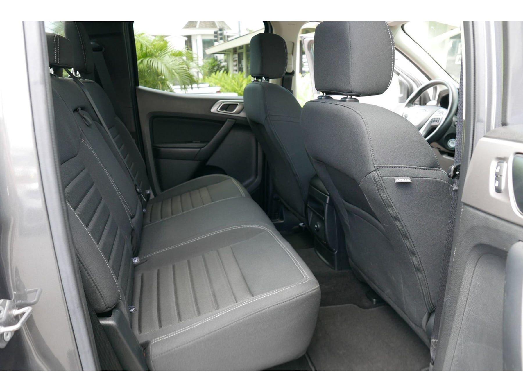 Photo 5 of this Ford Ranger