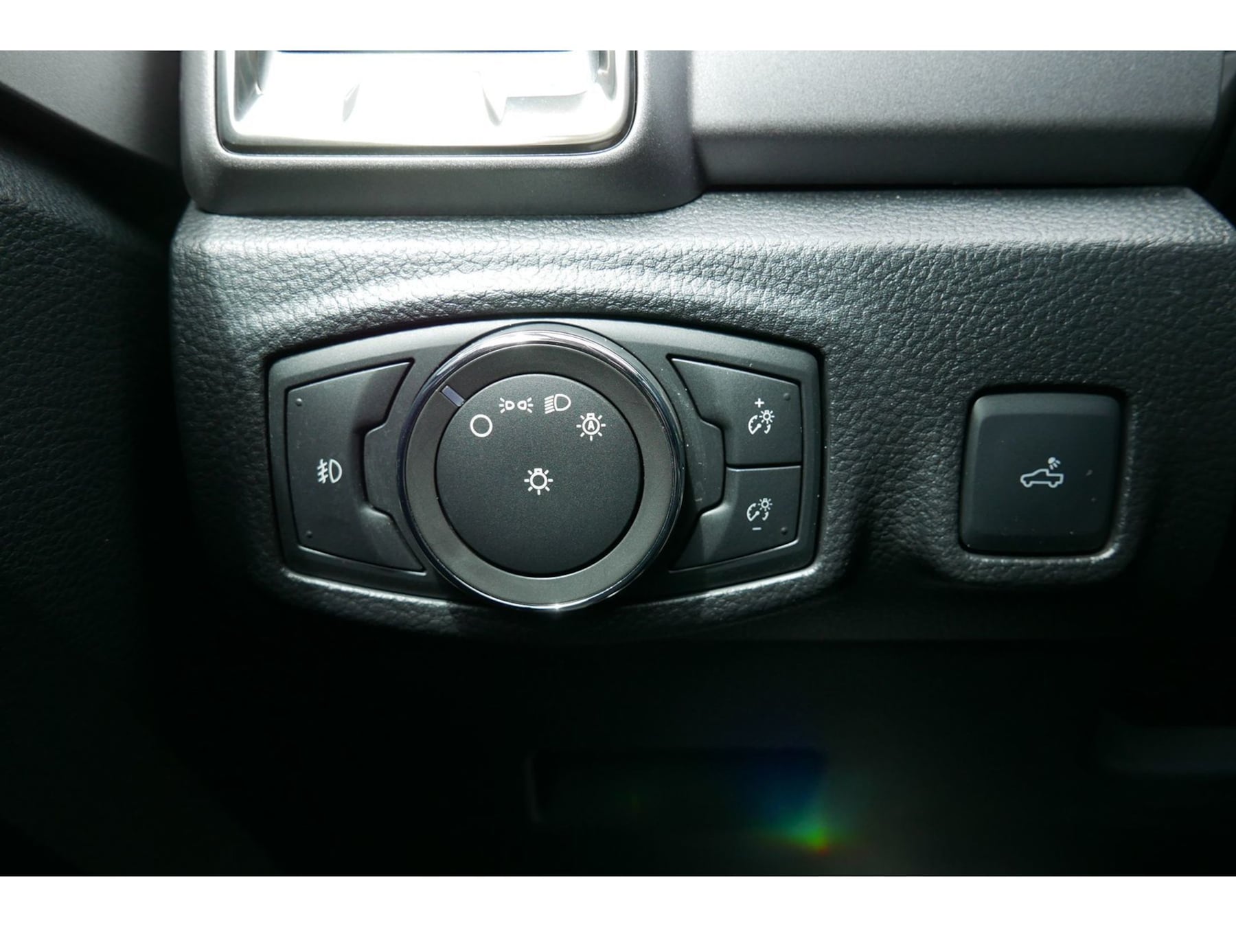 Photo 10 of this Ford Ranger