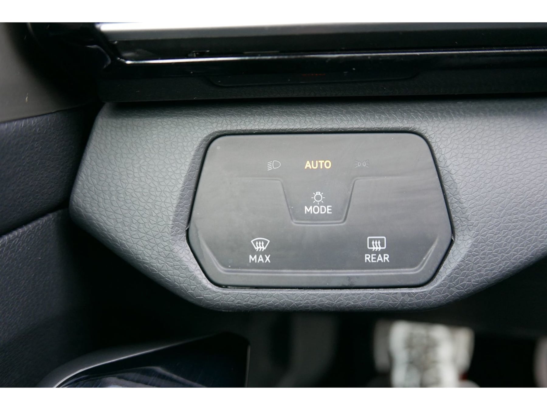 Volkswagen ID.4 photo 10
