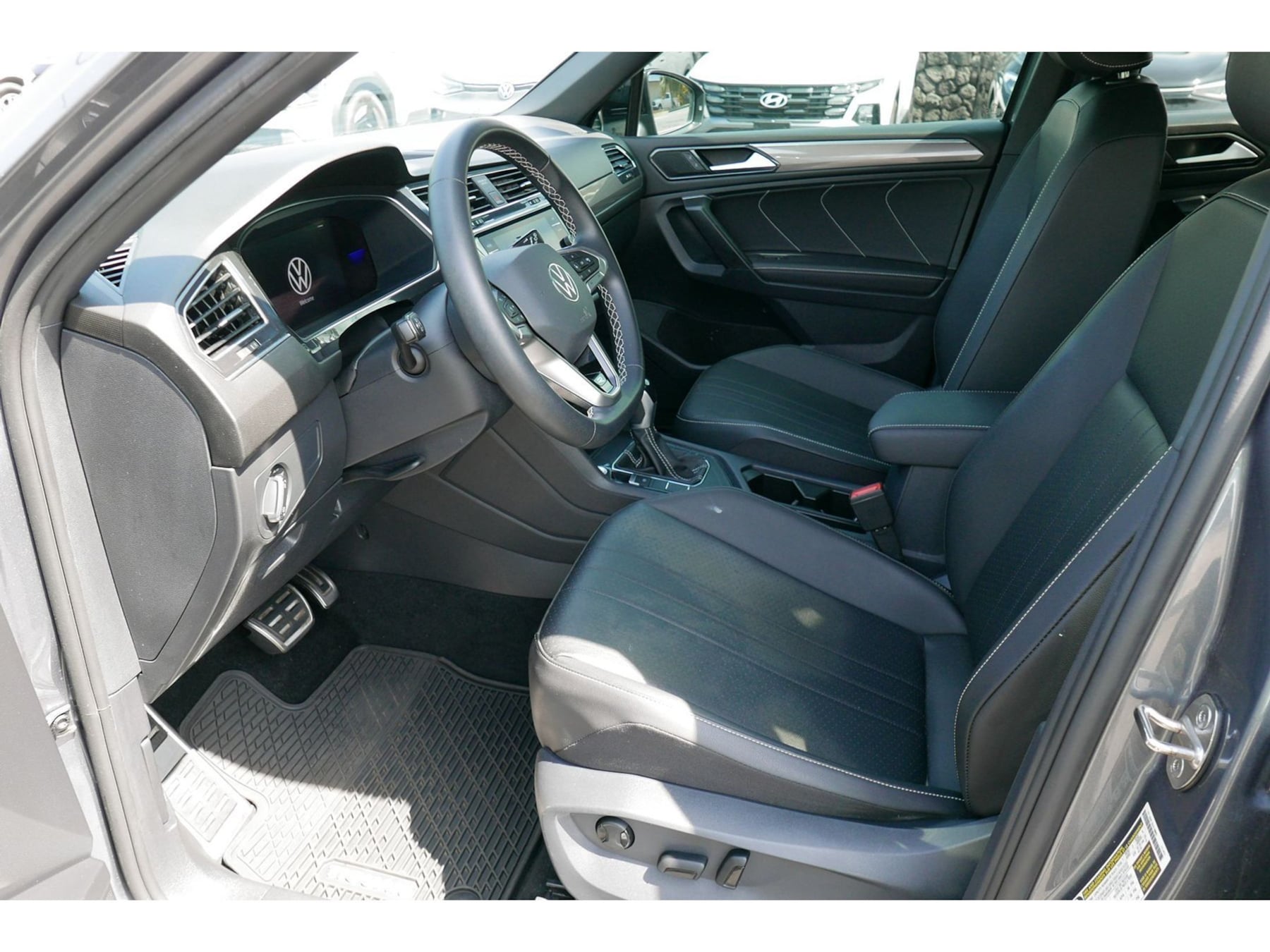Photo 9 of this Volkswagen Tiguan