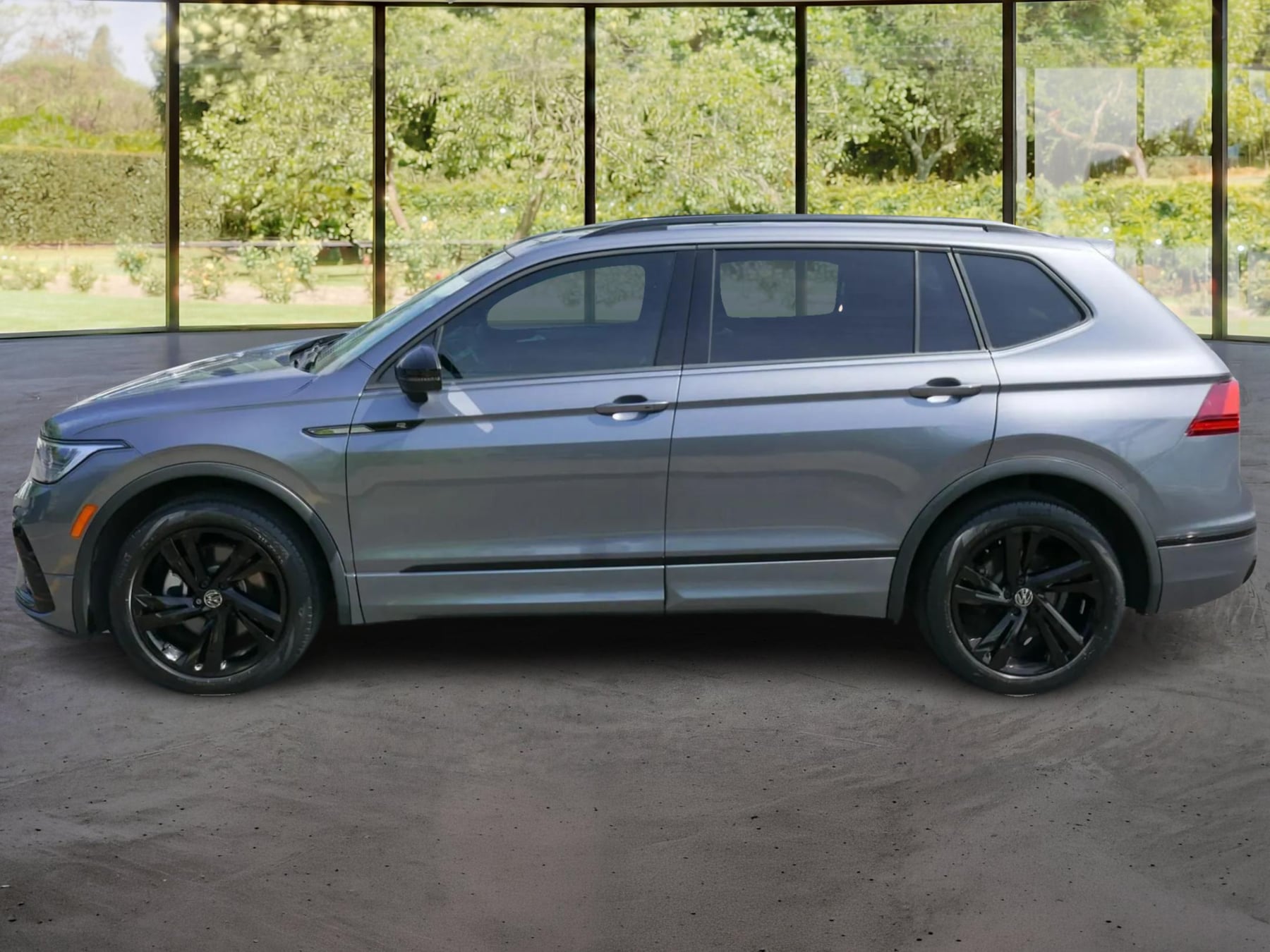 Photo 8 of this Volkswagen Tiguan