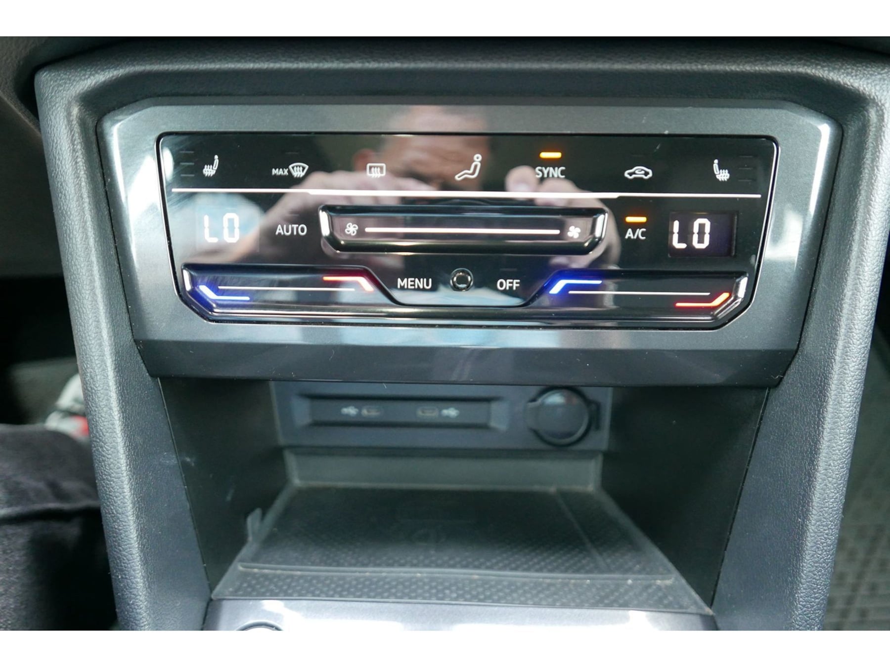 Photo 22 of this Volkswagen Tiguan