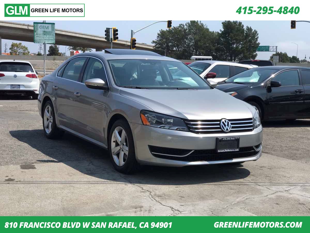 2012 Volkswagen Passat SE w/Sunroof