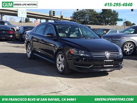 2013 Volkswagen Passat SE w/Sunroof