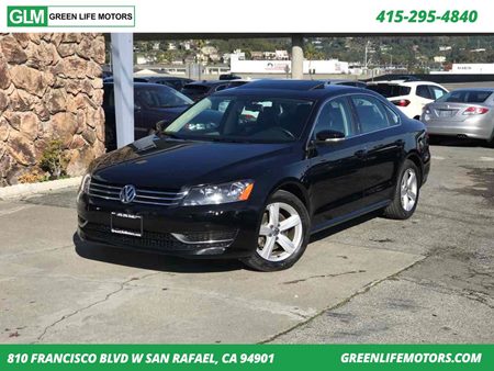 2013 Volkswagen Passat SE w/Sunroof