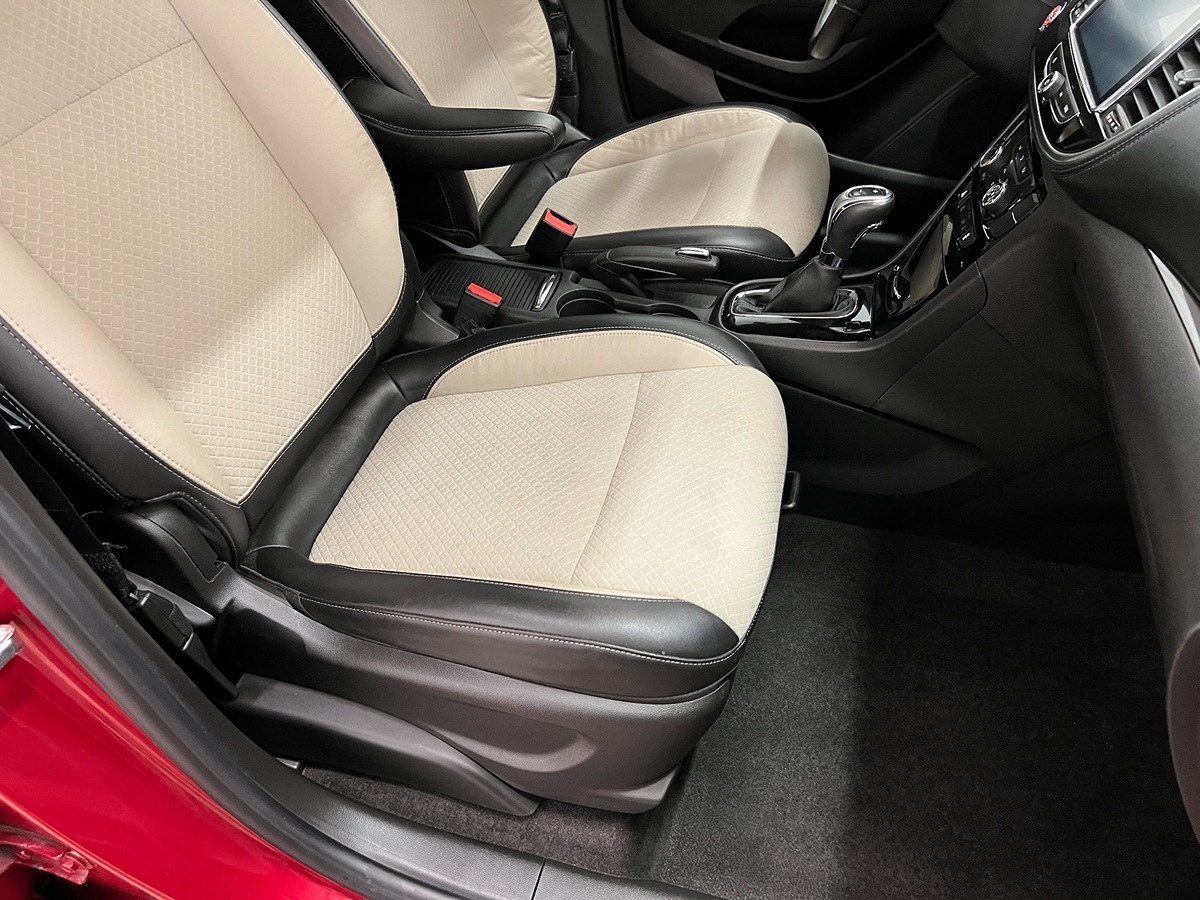 2017 Buick Encore Preferred photo 4