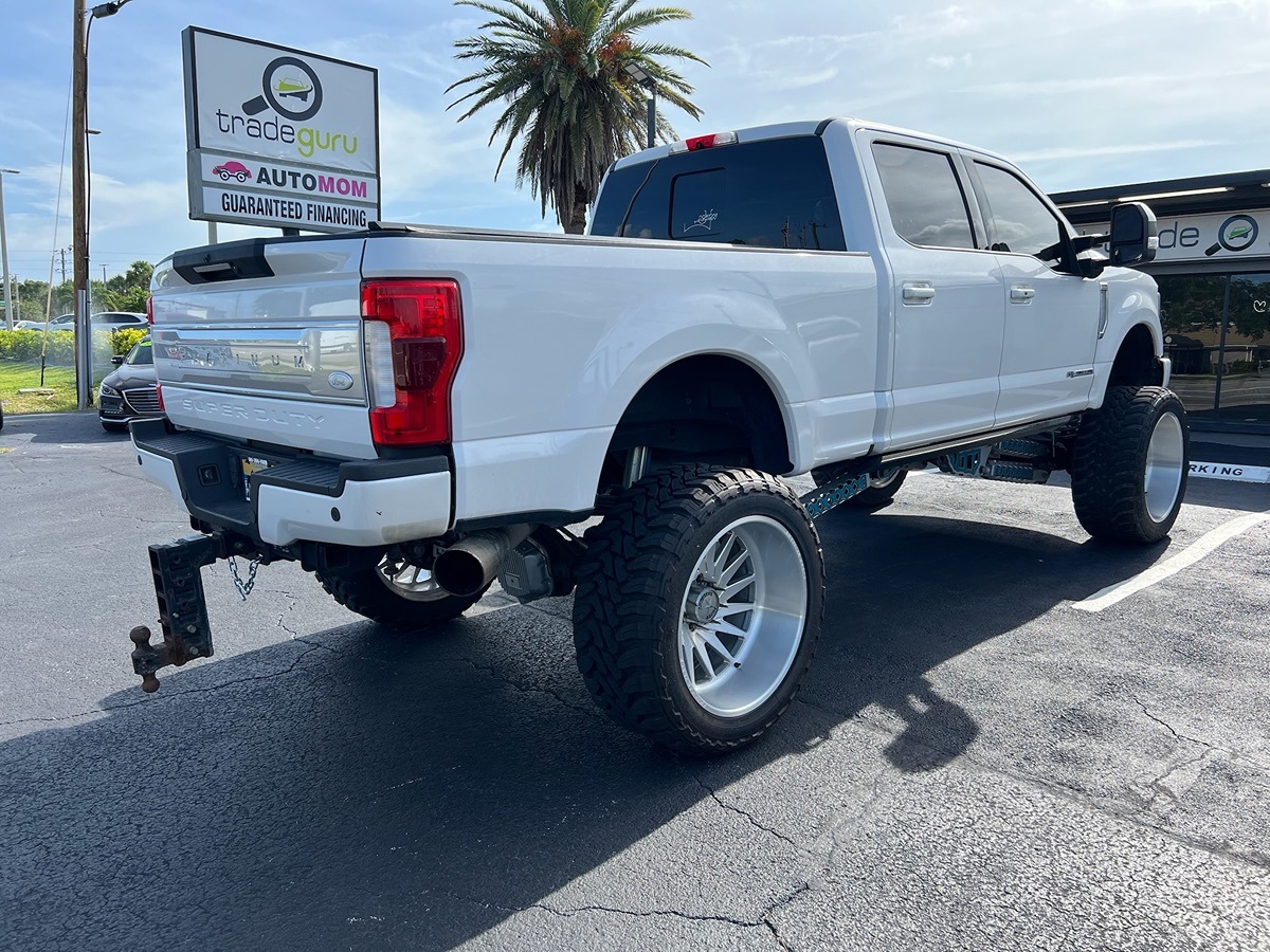 2019 Ford F-250 Platinum photo 5