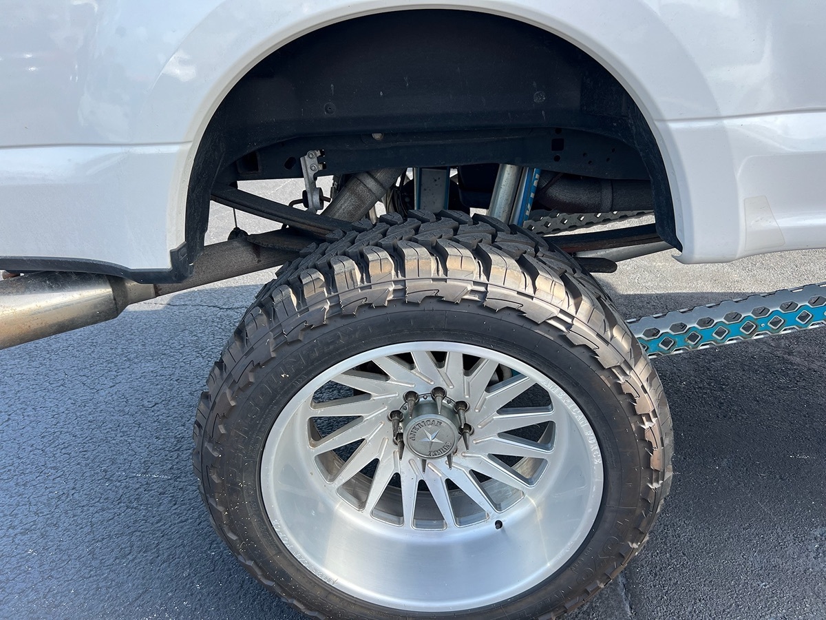 2019 Ford F-250 Platinum photo 8