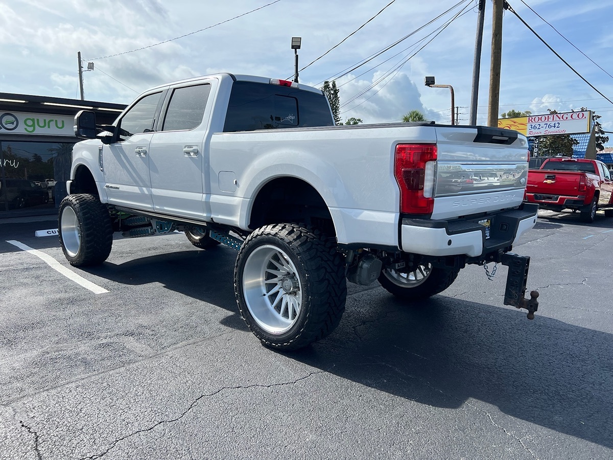 2019 Ford F-250 Platinum photo 6