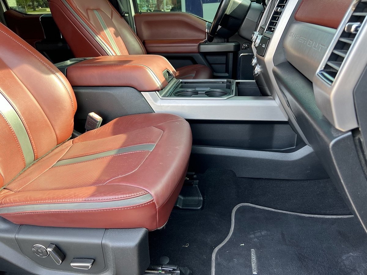 2019 Ford F-250 Platinum photo 9
