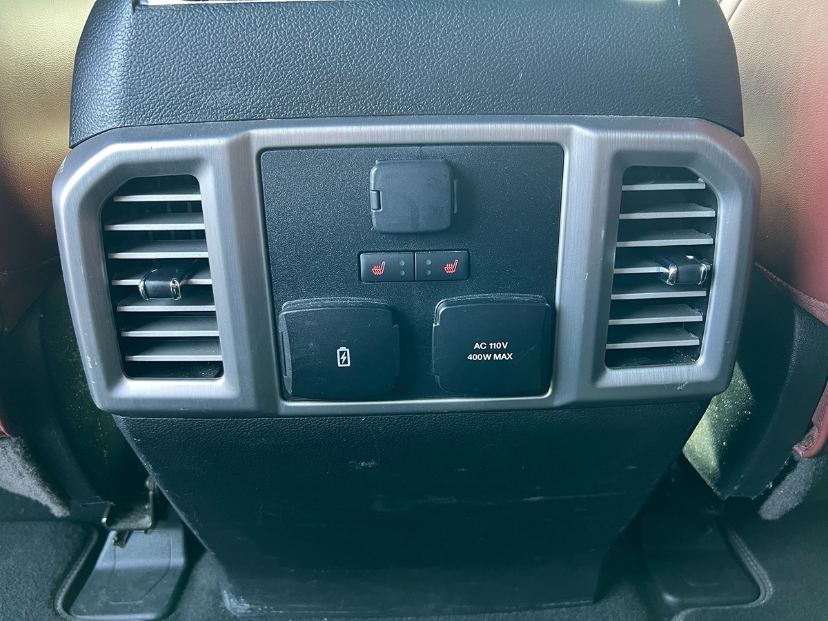 2019 Ford F-250 Platinum photo 21