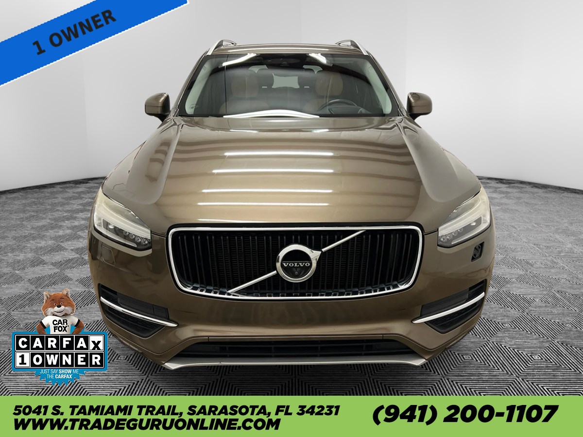 2016 Volvo XC90 T6 Momentum photo 2