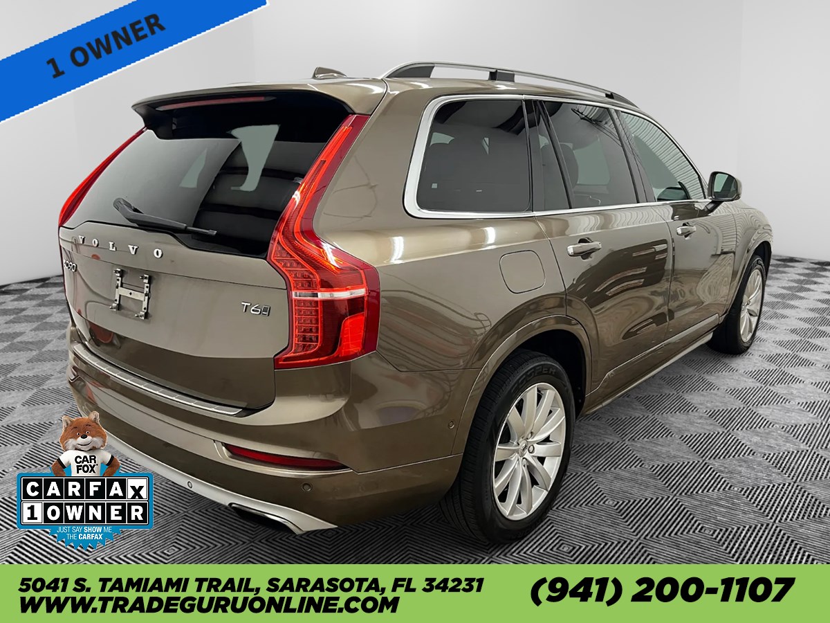 2016 Volvo XC90 T6 Momentum photo 5