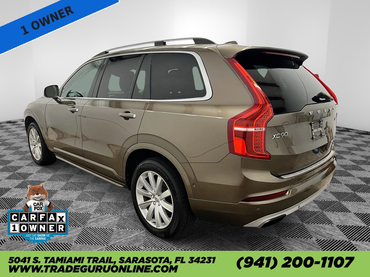 2016 Volvo XC90 T6 Momentum photo 3