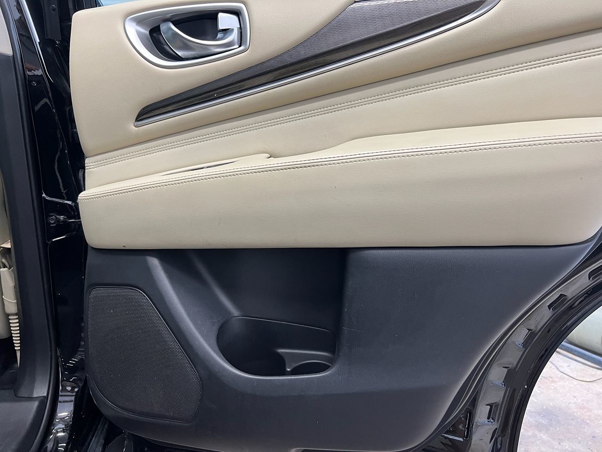 2017 Infiniti QX60 Premium Plus photo 9