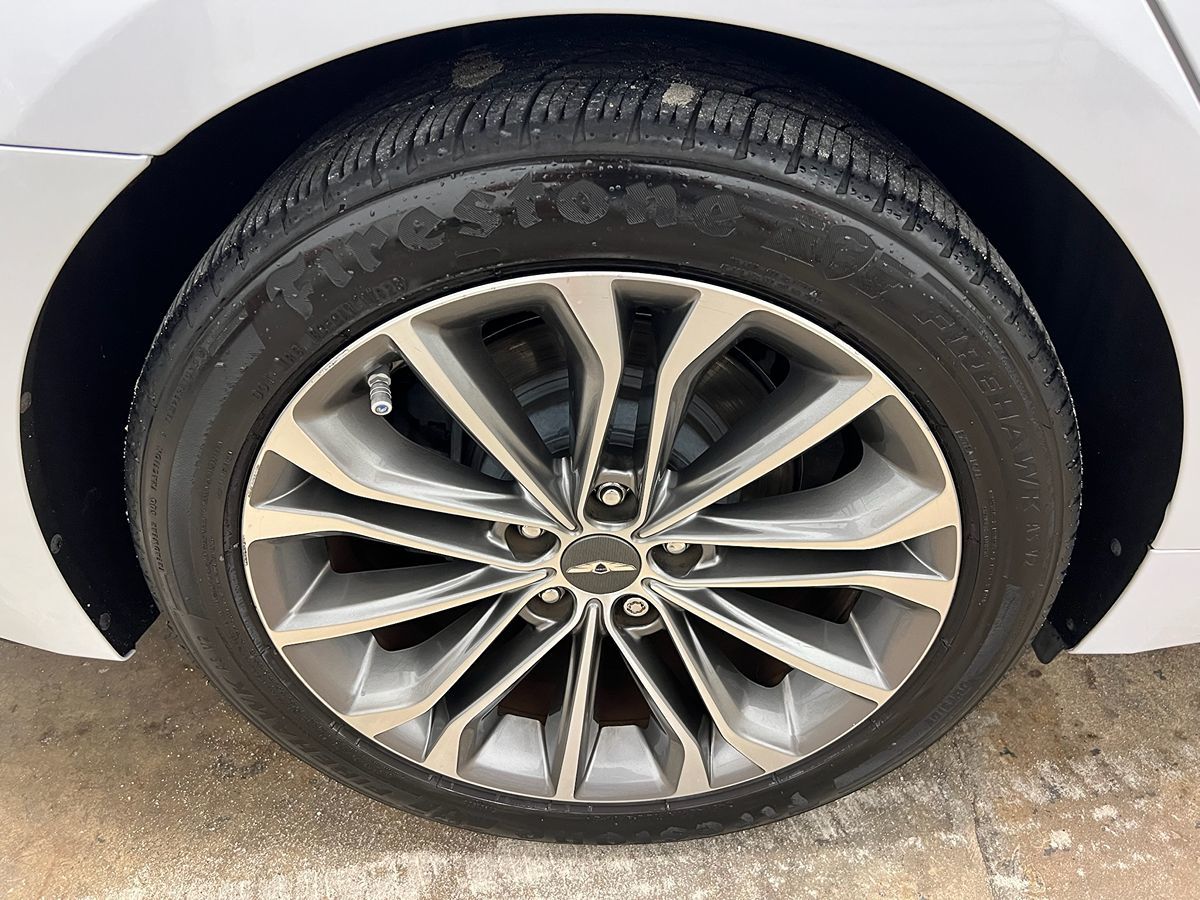 2015 Hyundai Genesis 3.8 photo 21