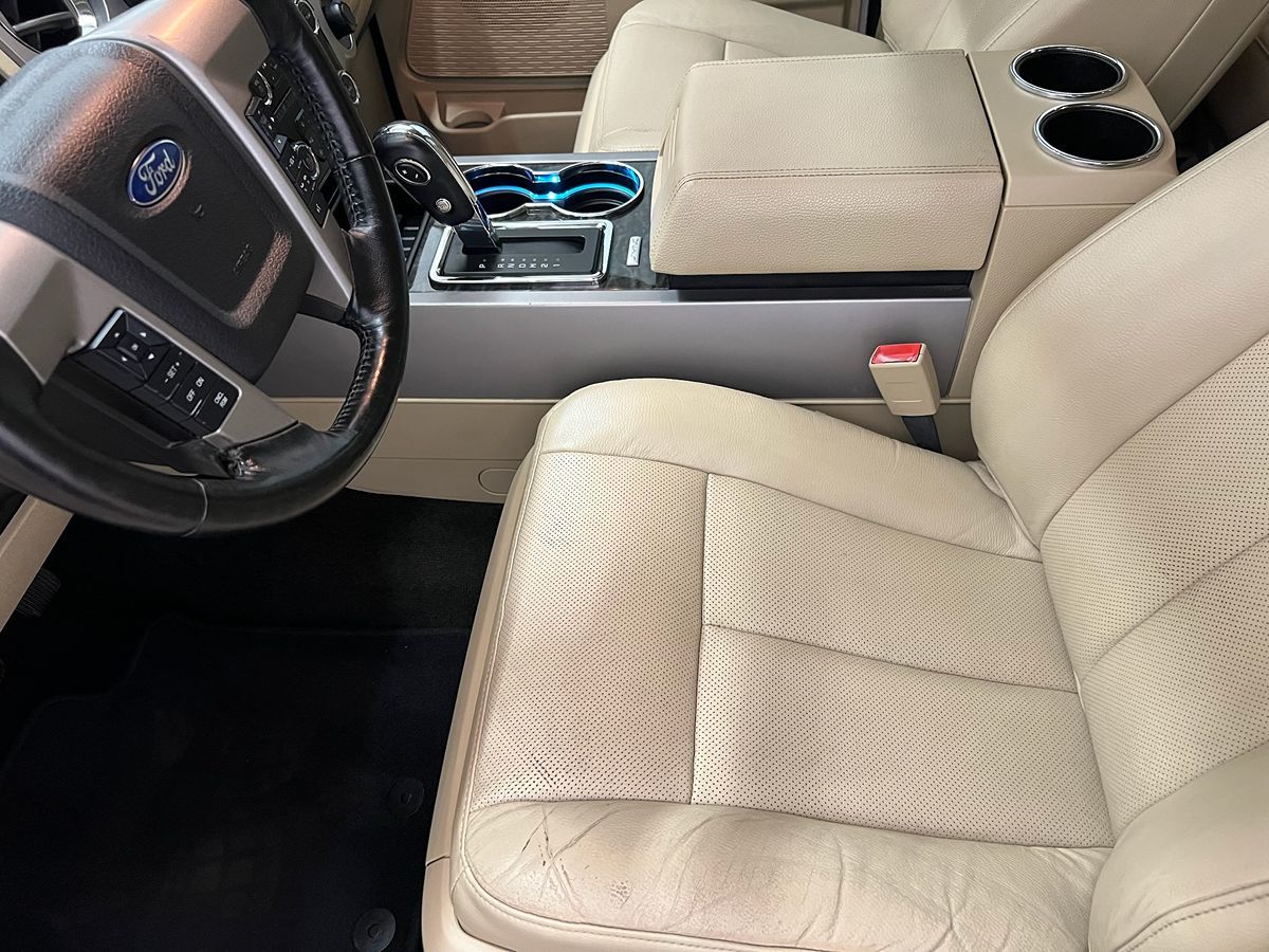 2017 Ford Expedition Limited photo 5