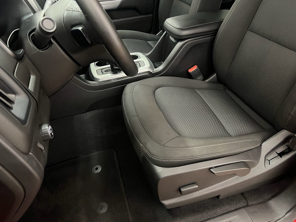 2019 Chevrolet Colorado LT photo 9