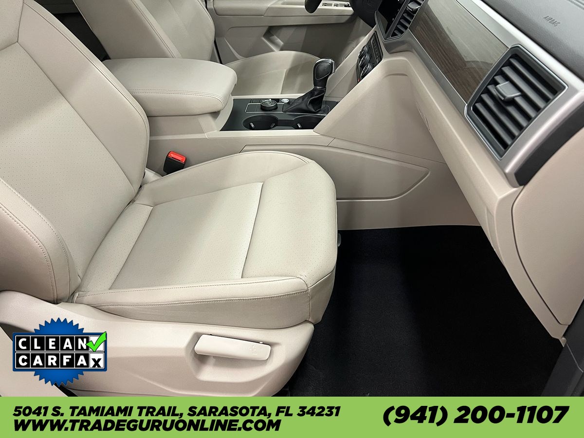 2019 Volkswagen Atlas V6 SE Technology R-Line photo 9
