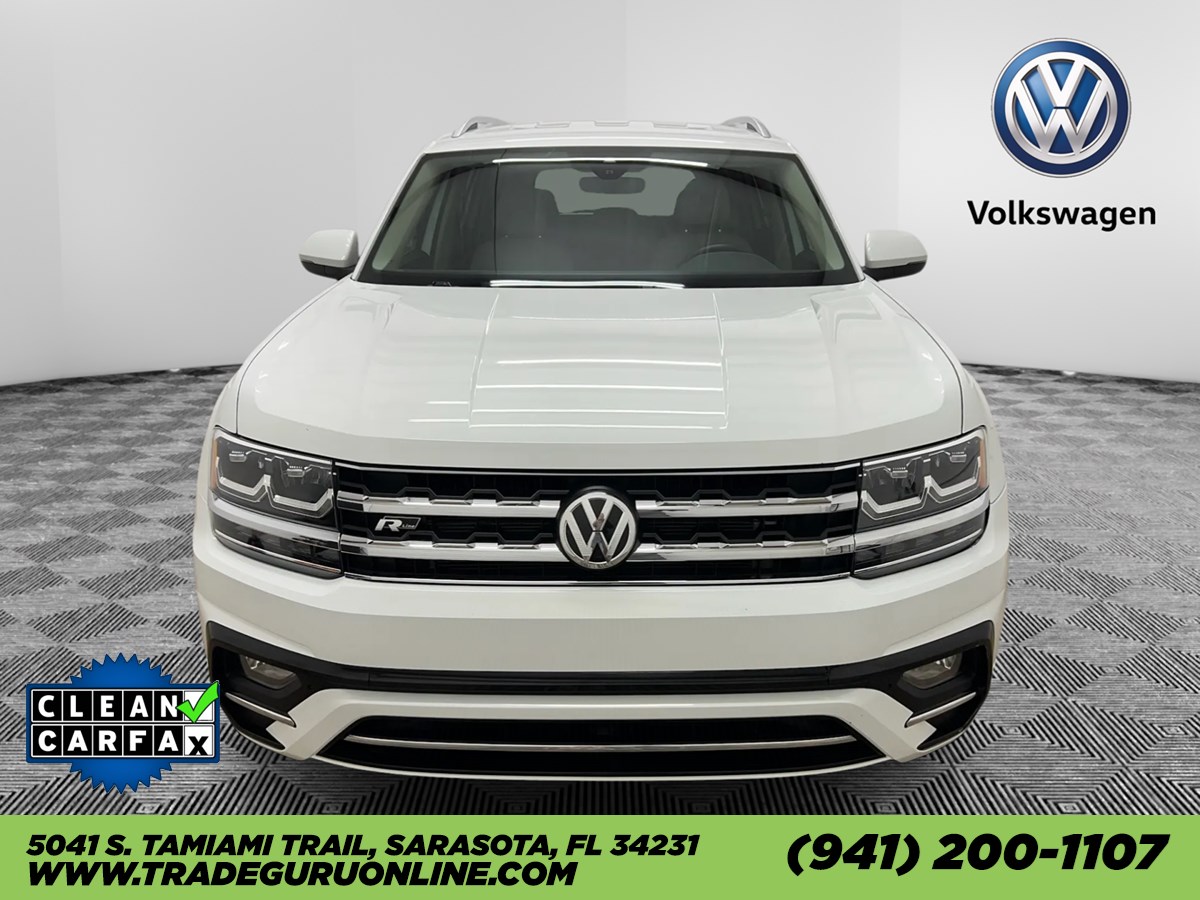 2019 Volkswagen Atlas V6 SE Technology R-Line photo 3