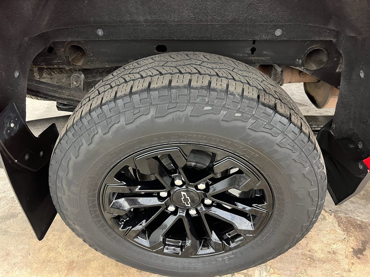 2018 Chevrolet Silverado 1500 LTZ photo 21
