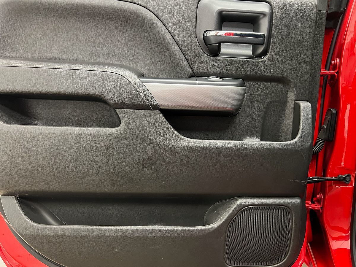 2018 Chevrolet Silverado 1500 LTZ photo 14