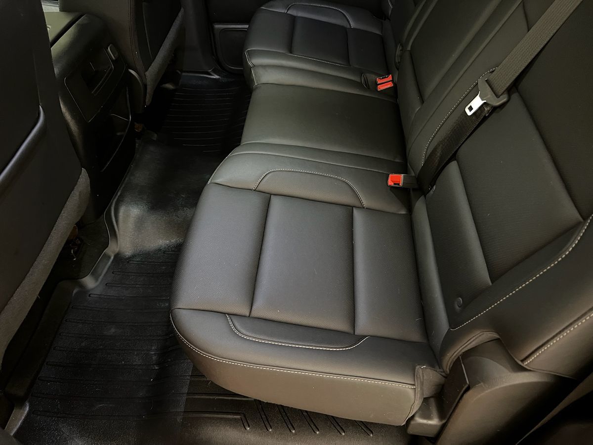 2018 Chevrolet Silverado 1500 LTZ photo 7
