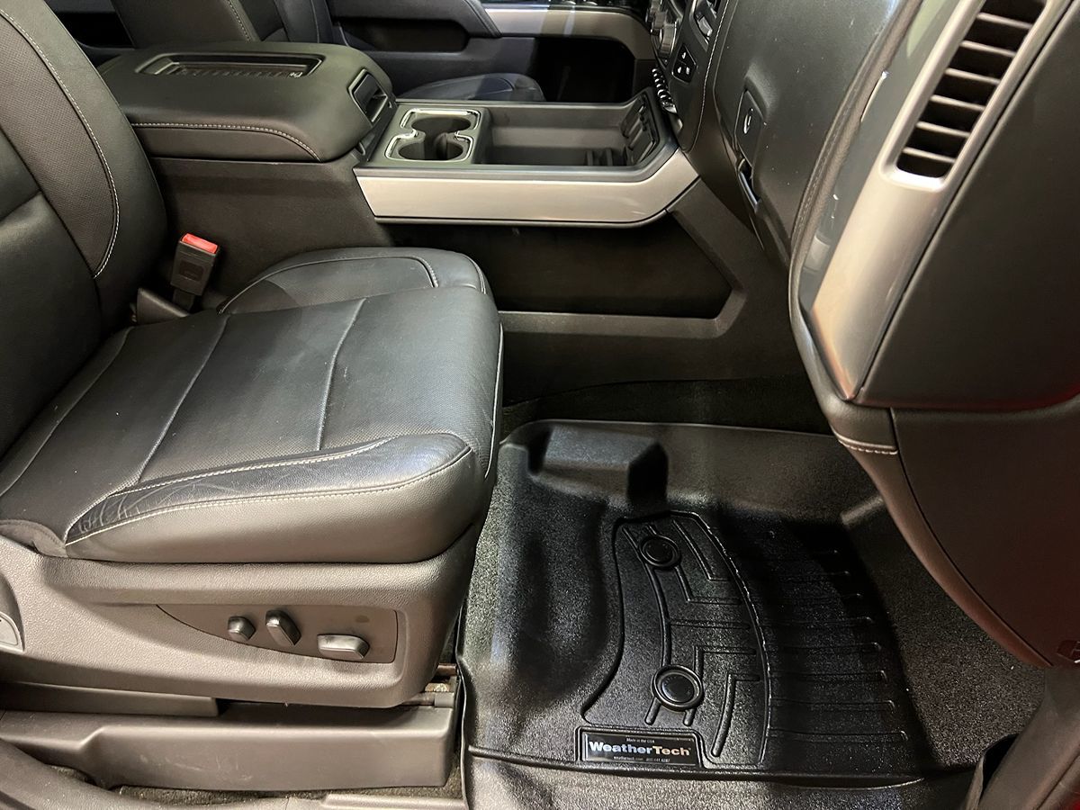 2018 Chevrolet Silverado 1500 LTZ photo 5