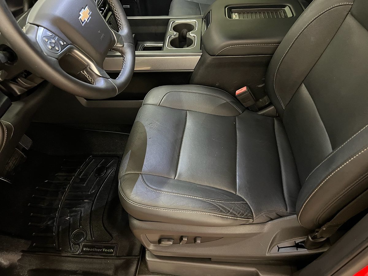 2018 Chevrolet Silverado 1500 LTZ photo 9