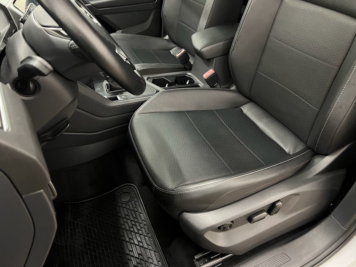 2018 Volkswagen Tiguan SE photo 5