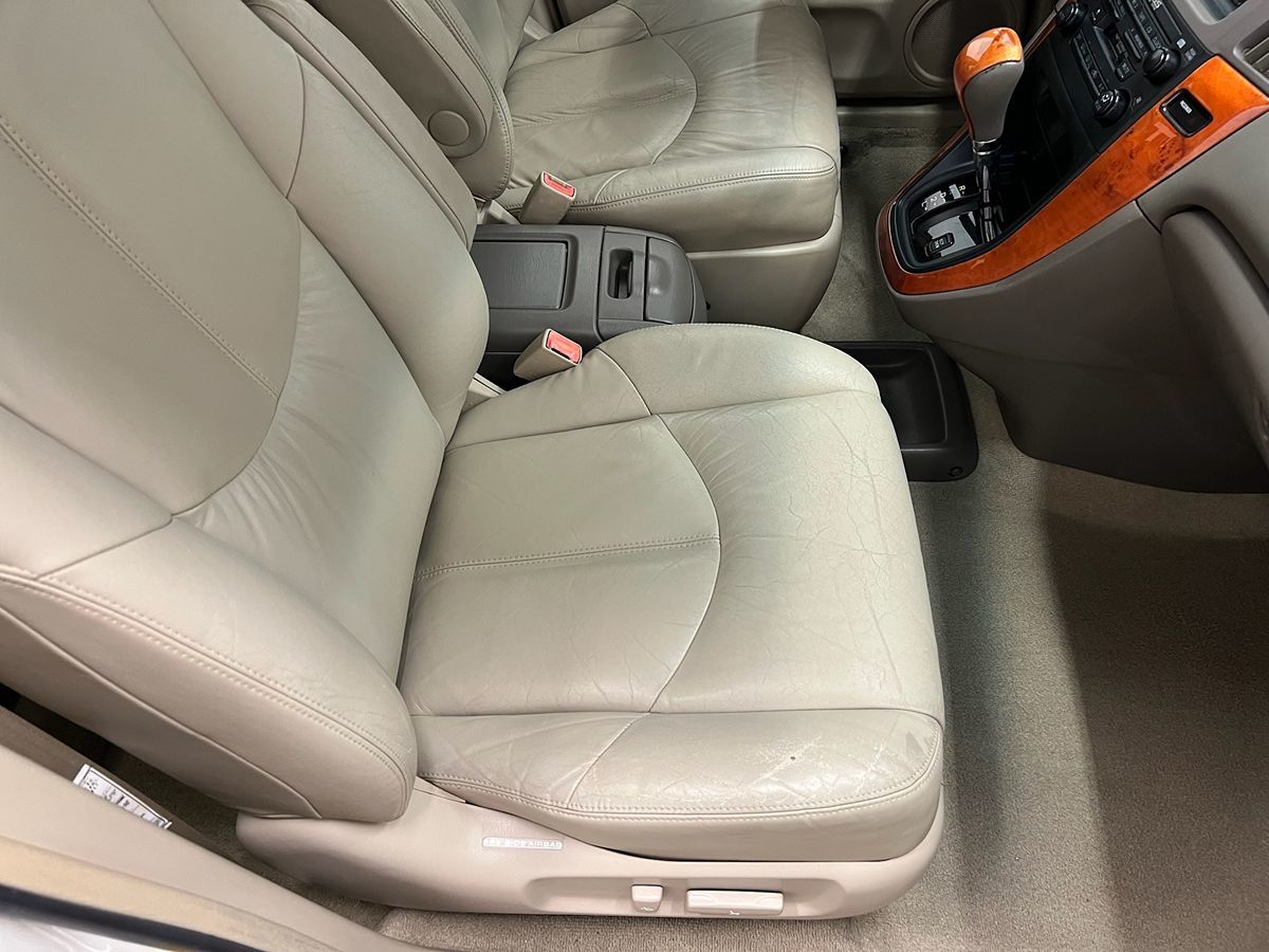 2003 Lexus RX 300 photo 4
