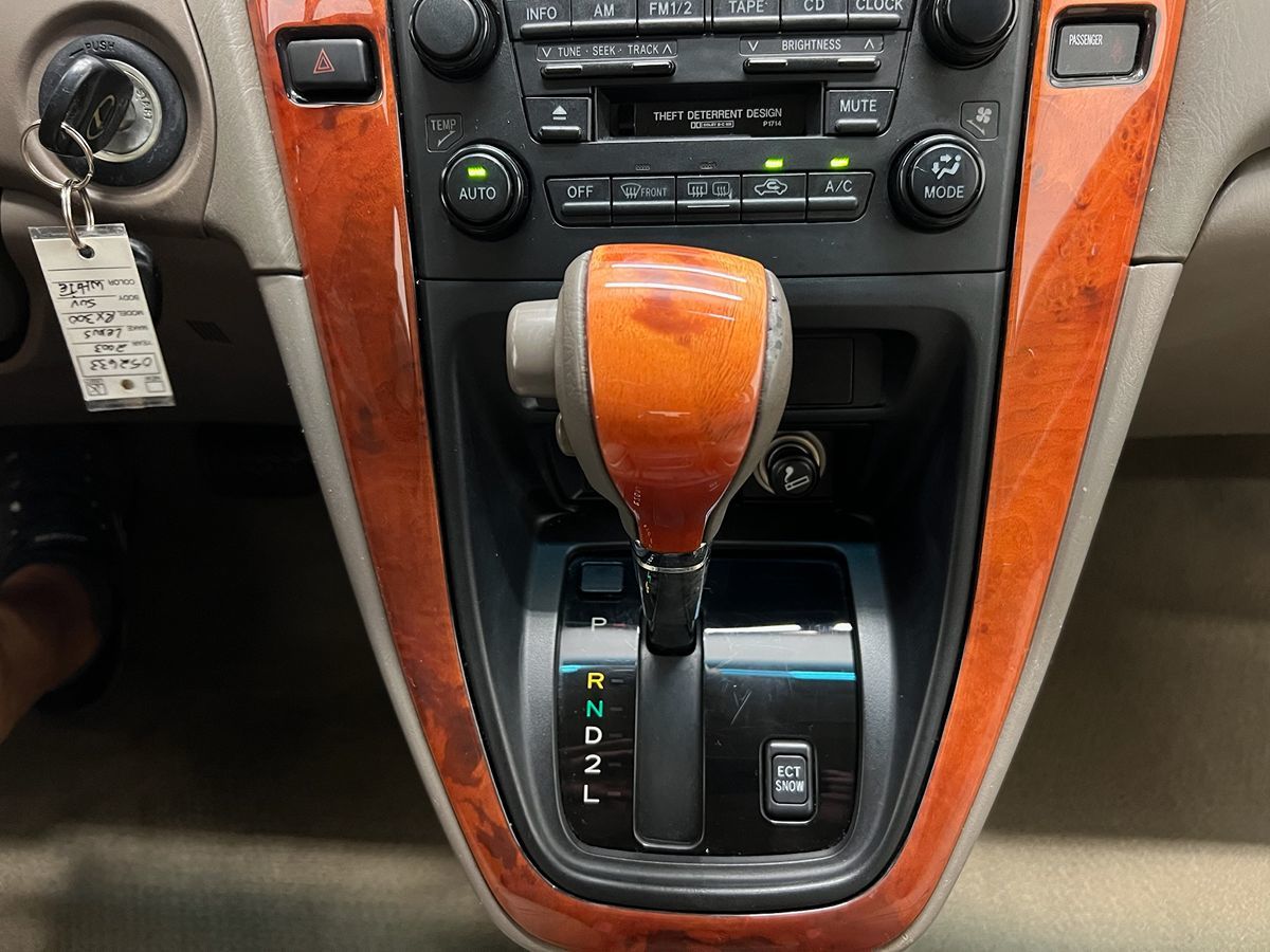 2003 Lexus RX 300 photo 11