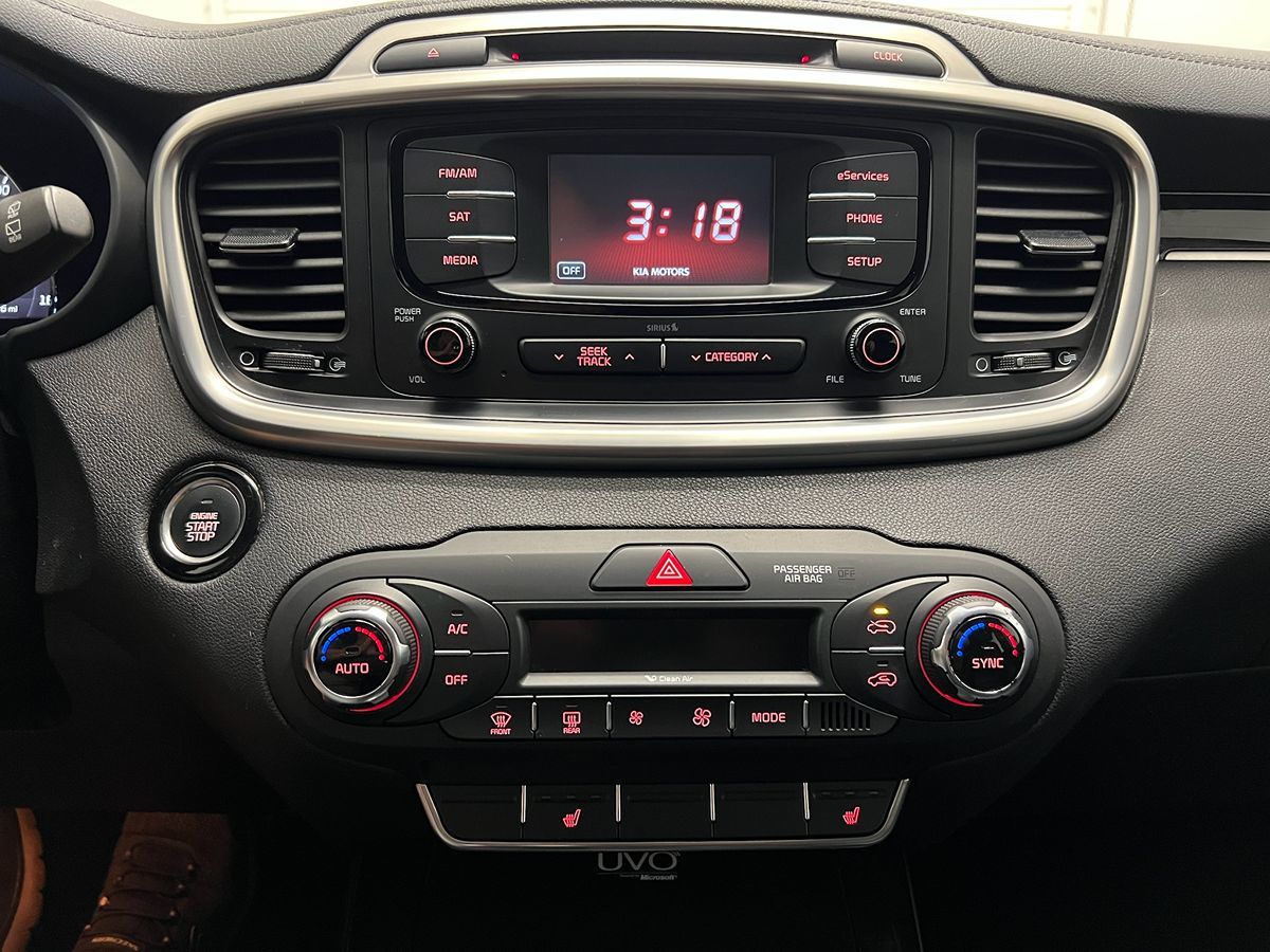 2016 Kia Sorento EX photo 6