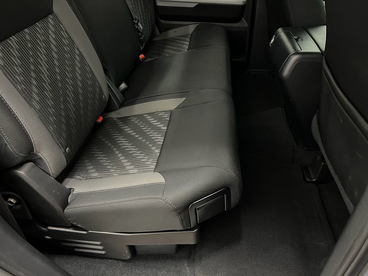 2018 Toyota Tundra SR5 Double Cab photo 4