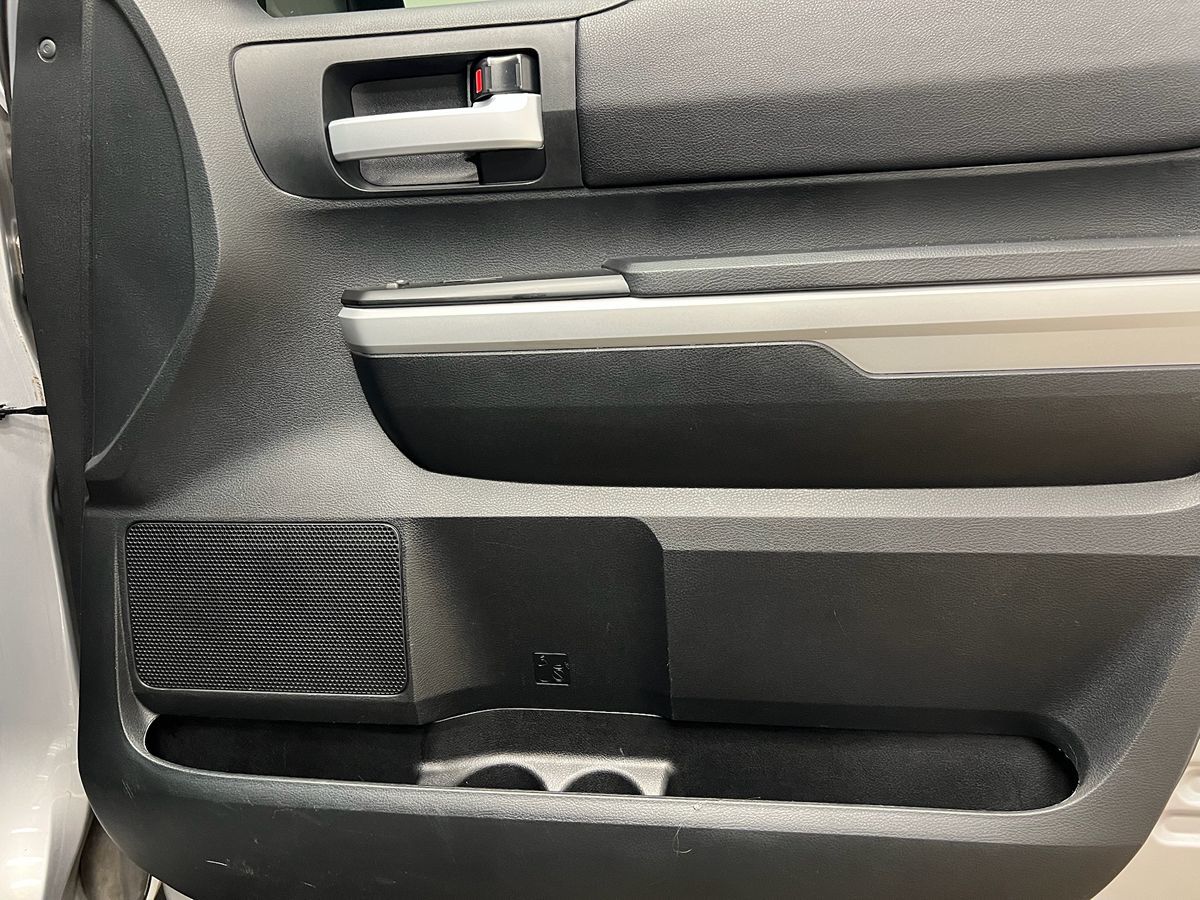 2018 Toyota Tundra SR5 Double Cab photo 15