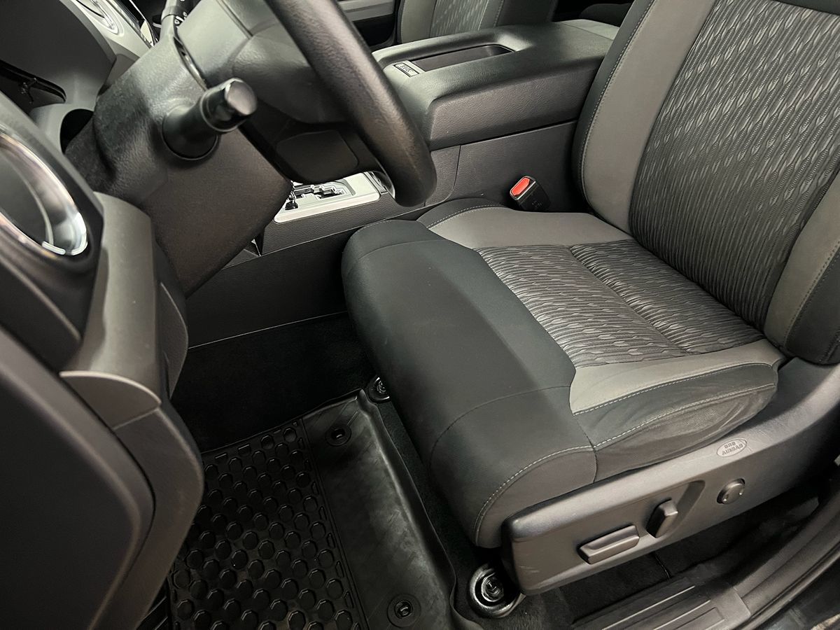 2021 Toyota Tundra TRD Pro CrewMax photo 9