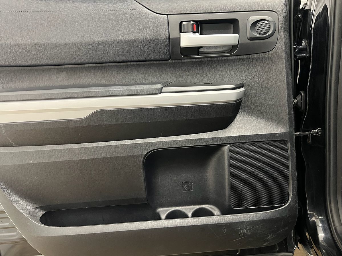 2021 Toyota Tundra TRD Pro CrewMax photo 2